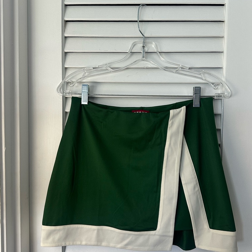 NWT Green and White Mini Skirt